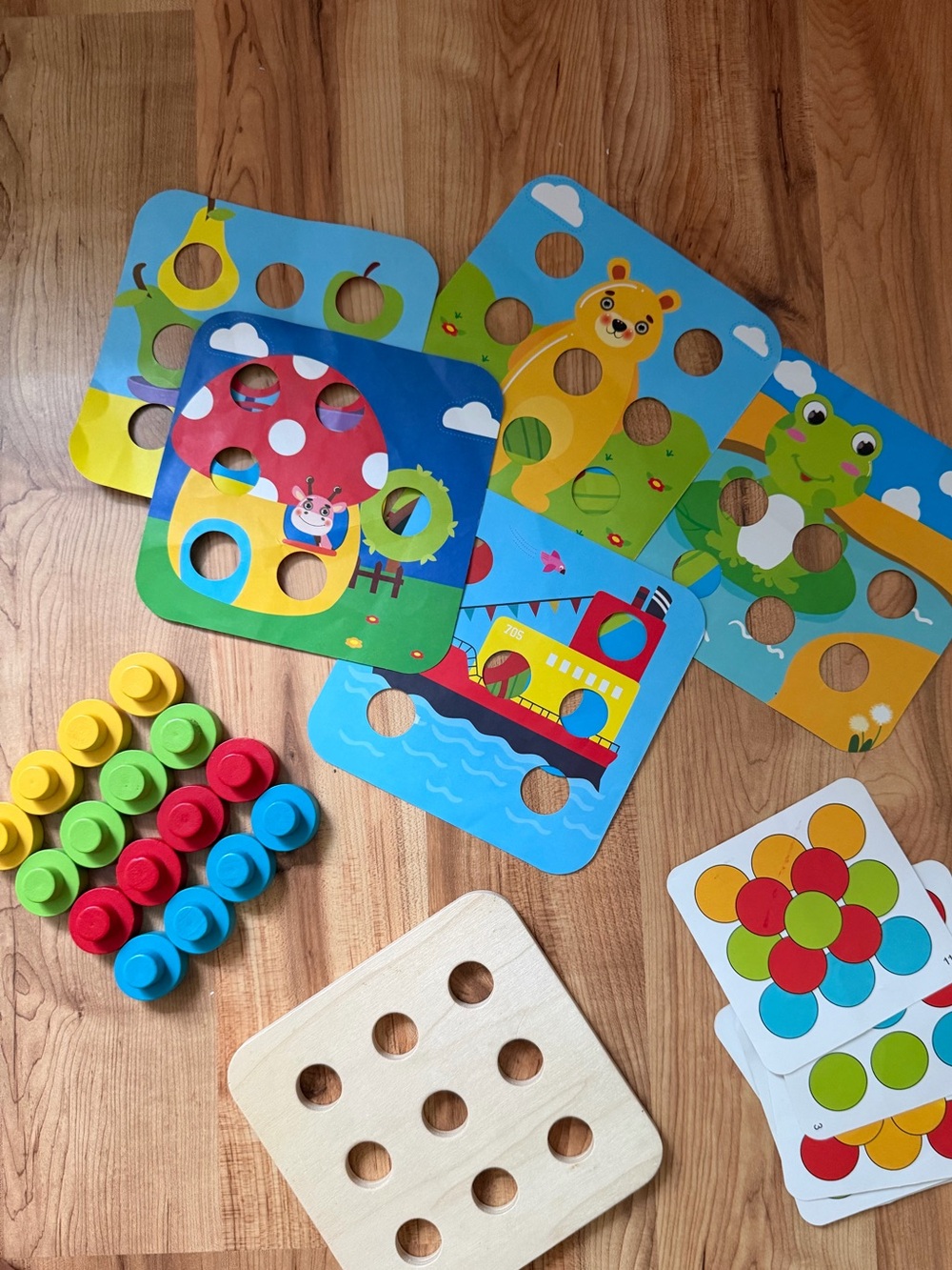 Wooden Peg Matching Toy - Colorful Kids Activity Set